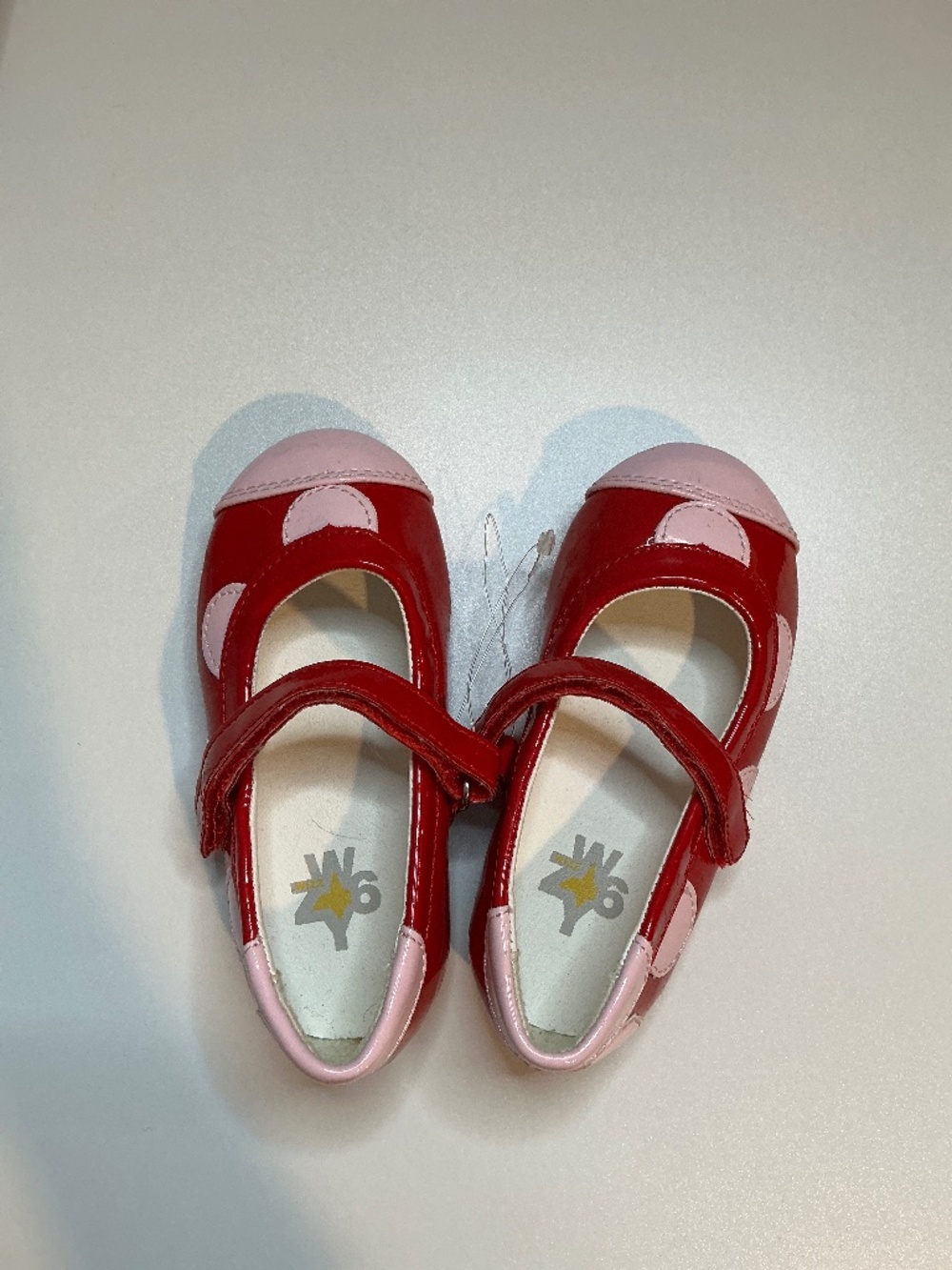 Naturino Red and pink patent polka dot Mary Jane. Desi size 6